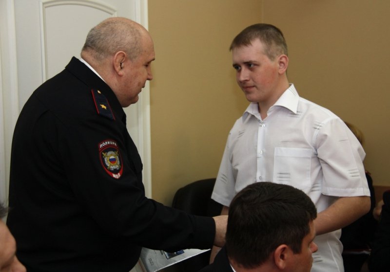 Путин наградил новосибирского охранника за поимку грабителя