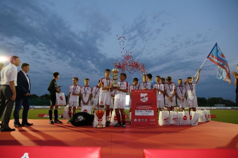 Бердские школьники выиграли российский турнир по футболу