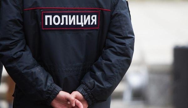 Новосибирец пошел под суд за плевок в полицейского