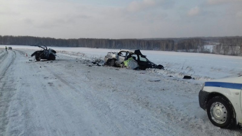 Автомобиль разорвало на части в ДТП на встречке