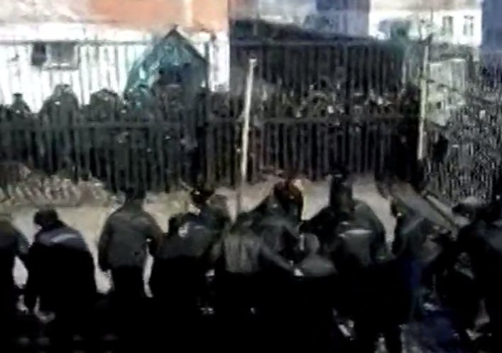 Семь человек ответят за бунт в колонии в Новосибирской области