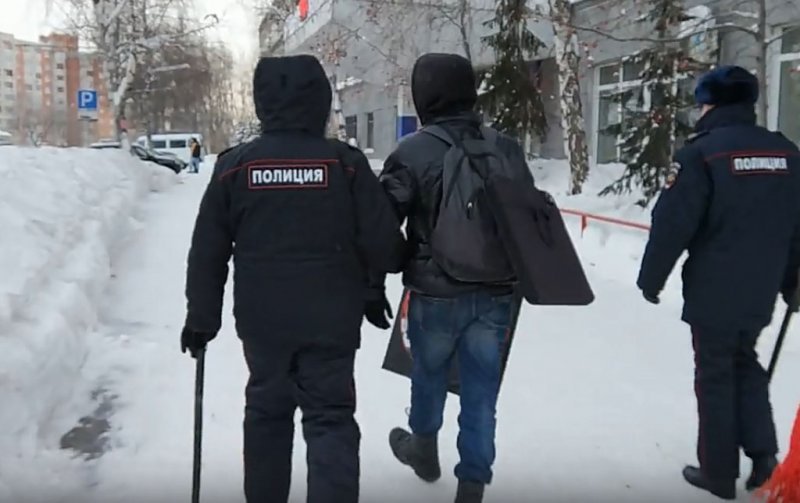 Участника «Забастовки избирателей» задержали в Новосибирске