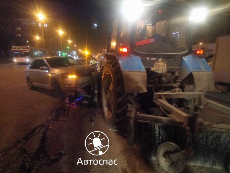 Пьяный водитель спрятался во дворах после ДТП с трактором