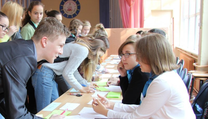 Референдумы проходят в 112 новосибирских школах
