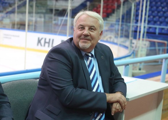 Фастовский остался у руля хоккейной «Сибири»