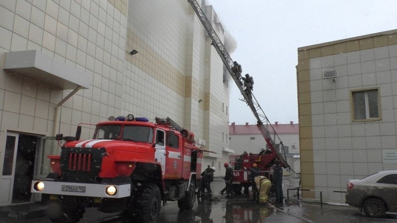 Новосибирские ТЦ проверят после страшного пожара в Кемерове
