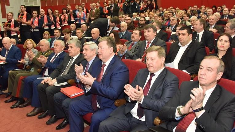 Зюганов отправляет Локтя на выборы губернатора
