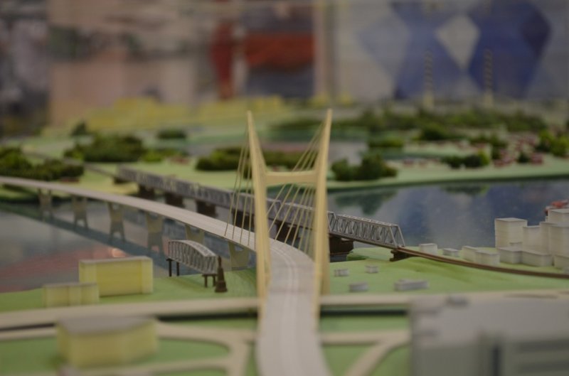 Травников показал Аркадию Дворковичу проект четвертого моста
