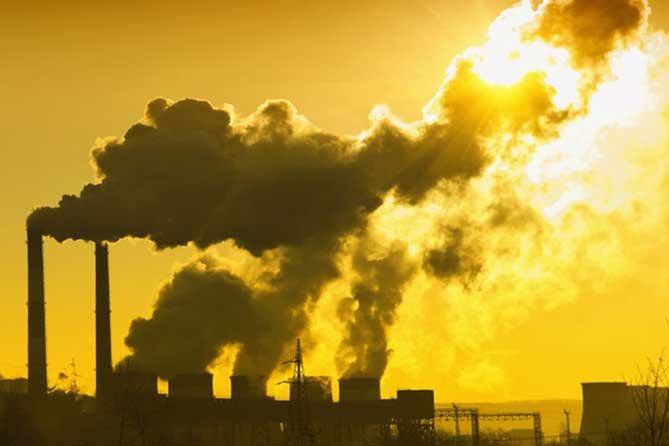 Энергетики выбросили в воздух тысячи тонн диоксида серы