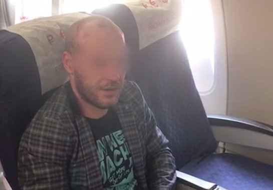 Пьяный новосибирец устроил дебош в самолете из ОАЭ
