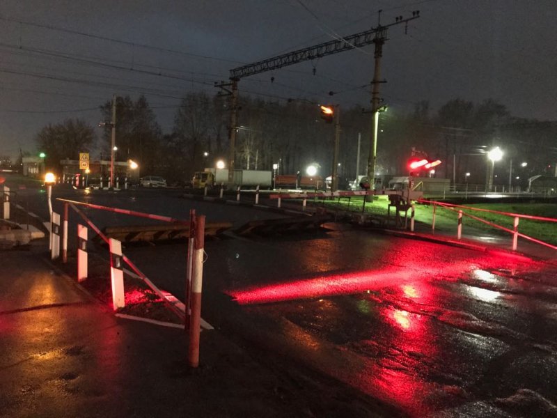 Переезд со светодиодной стоп-линией появился в Новосибирске