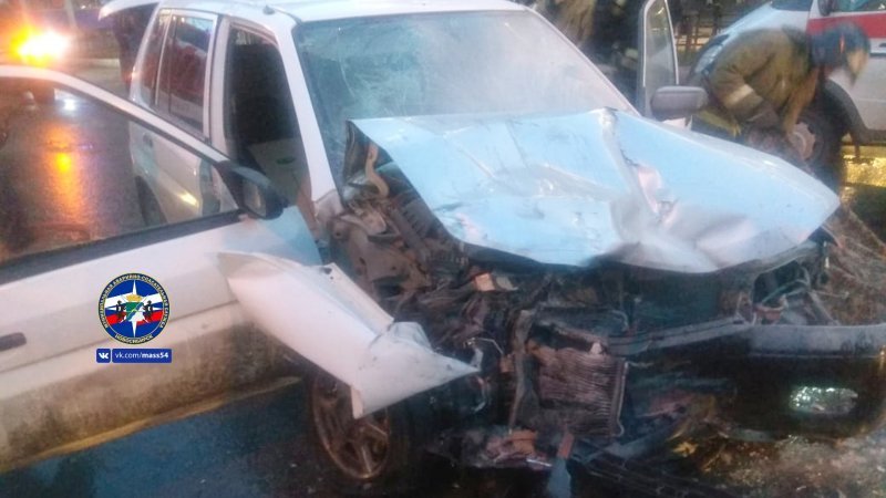Водитель иномарки погиб в ДТП с двумя встречными авто
