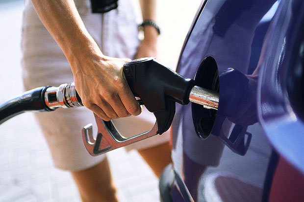 Статистики заявили о снижении темпов роста цен на бензин
