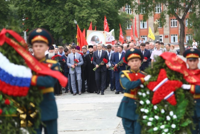 Фото ветеранов вов у вечного огня