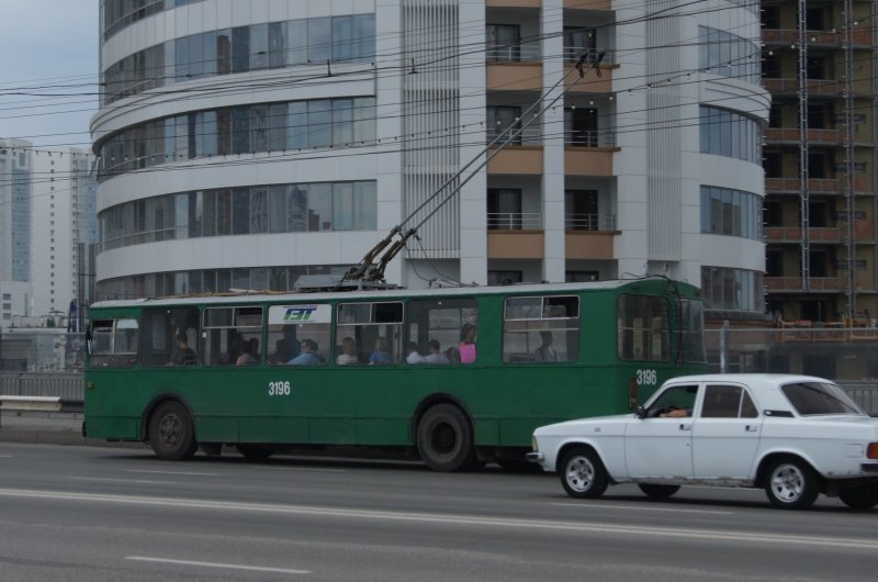 Трамваи и троллейбусы оставляют без кондукторов за 40,5 млн