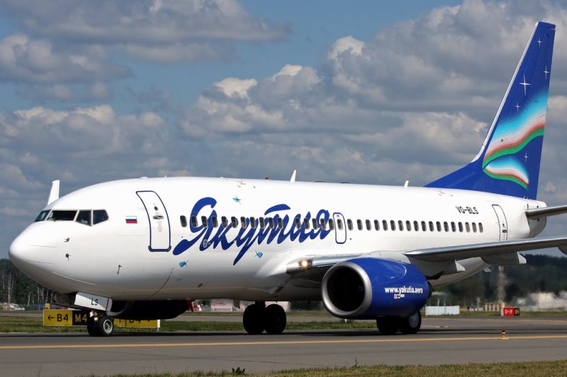 Самолет из Краснодара в Новосибирск задержали на 12 часов