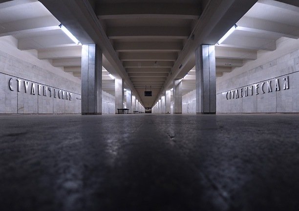 Вход на станцию метро «Студенческая» закрыли до конца октября