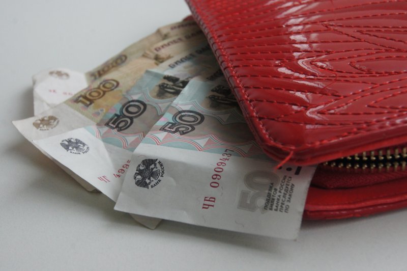 Средняя зарплата новосибирцев выросла до 34,5 тысячи