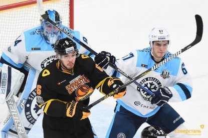 «Сибирь» проиграла первый матч нового сезона КХЛ