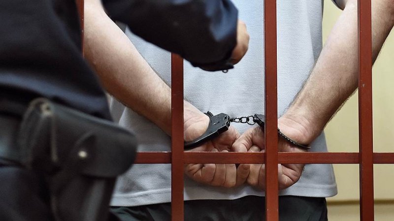 Суд арестовал напавшего на блогера Ханова хулигана