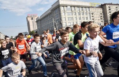 Тысячи новосибирцев пробежали по перекрытому центру города