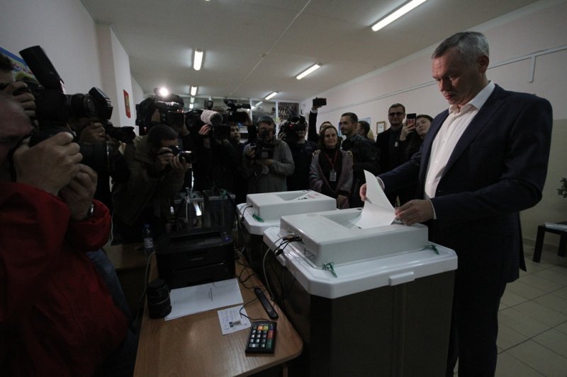 Андрей Травников проголосовал на выборах губернатора