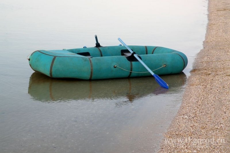 Мужчина исчез из собственной лодки возле острова Кораблик