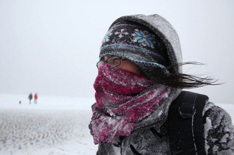 Спасатели напомнили новосибирцам правила выживания в морозы
