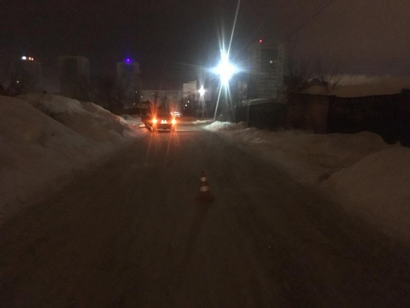 Сбившего женщину водителя разыскивают в Новосибирске