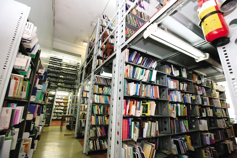 Более 50 тысяч экземпляров книг переедут в библиотеки области