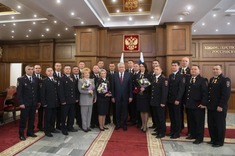 Новосибирские полицейские получили государственные награды