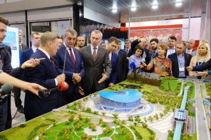 Губернатор открыл Сибирский транспортный форум 