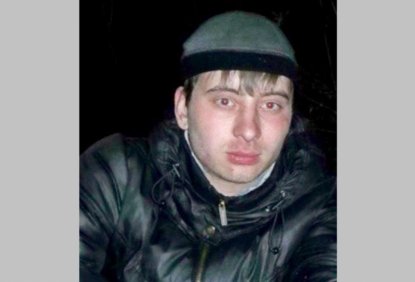 Мужчина со шрамом на шее пропал под Новосибирском