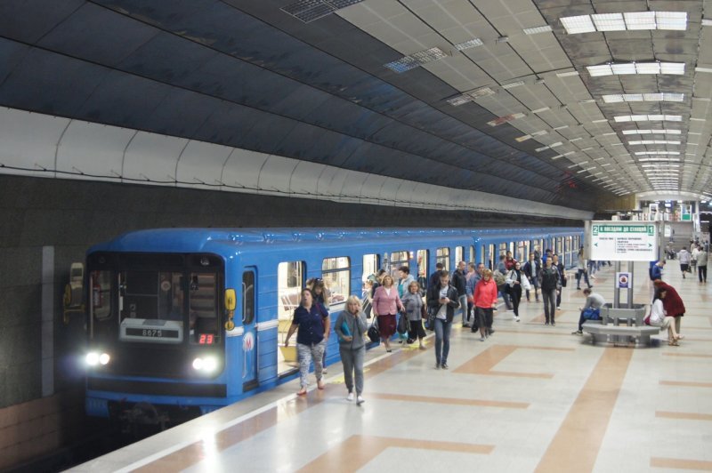 Новосибирское метро продлит на час работу в День города