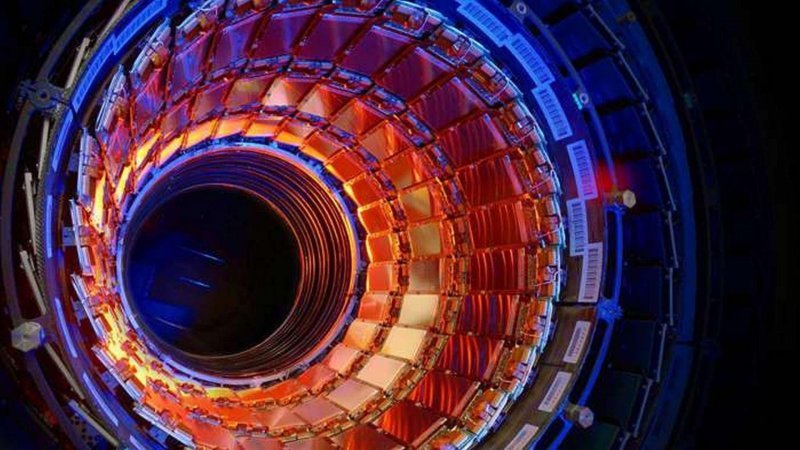 Новосибирские физики помогли обнаружить новую частицу