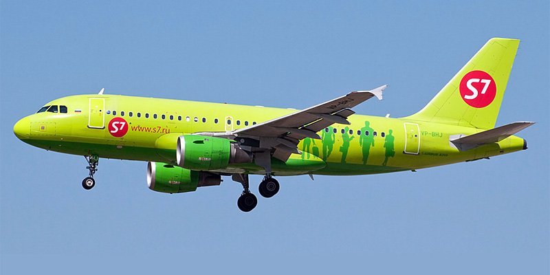 Самолет вернулся в Новосибирск из-за болезни пассажира