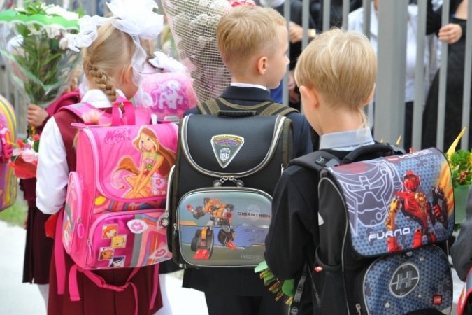 Новосибирцам стало дороже собирать детей в школу 