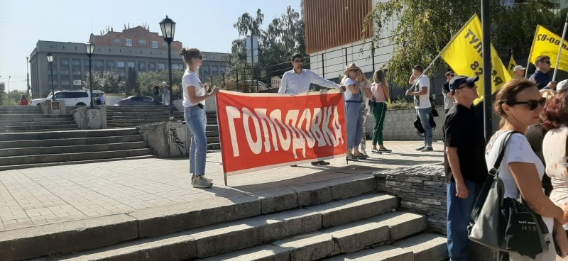 Новосибирские дольщики поедут на голодовку в Москву 