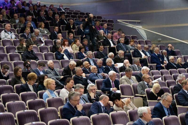 В СО РАН заявили об угрозе научно-технологическому развитию 