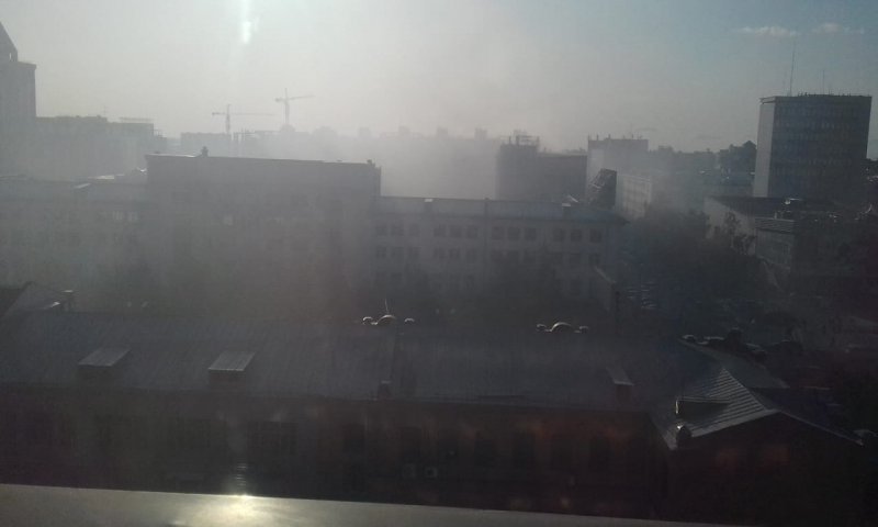 Центр Новосибирска затянуло дымом от пожара