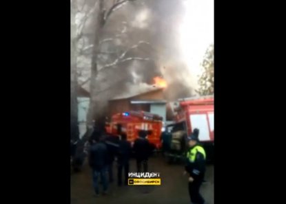 Видео: газ взорвался во время пожара на Хилокской