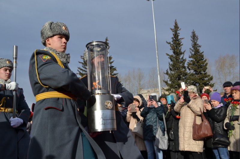 Вечный Огонь  вновь зажгли на Монументе Славы