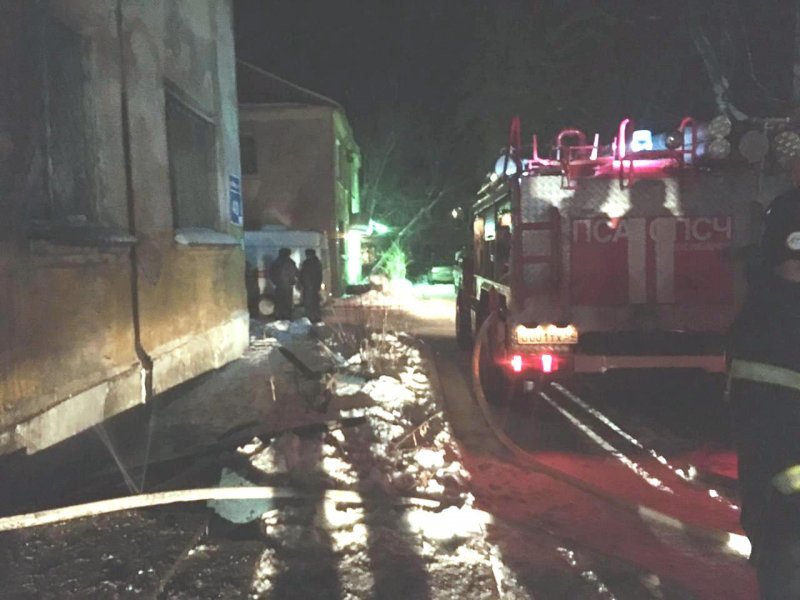 Три киоска сгорело во время пожара на рынке в городе Обь