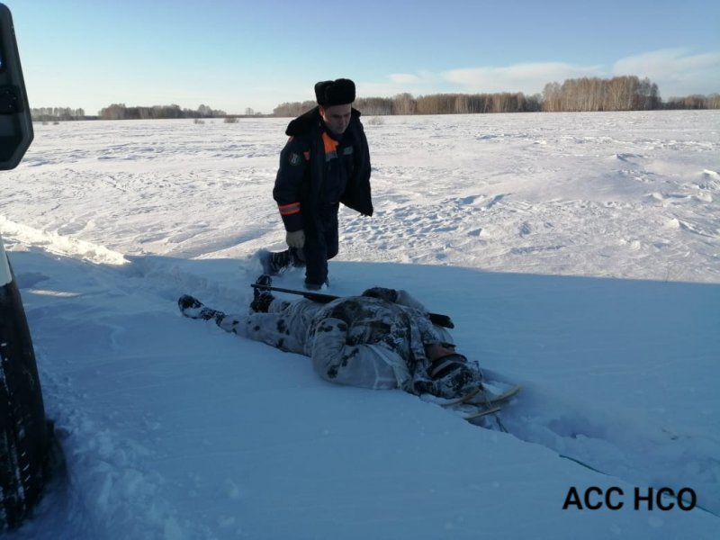 Пять километров по снегу тащили 120-килограммового больного