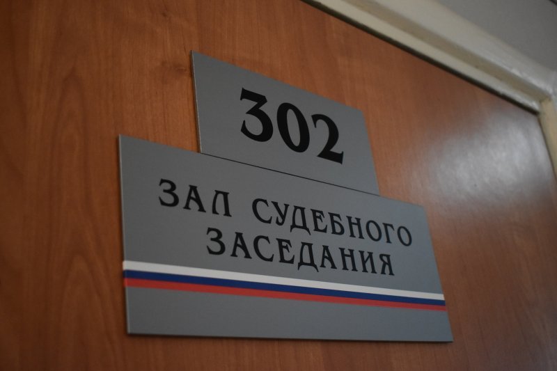 Главе отдела СКР Лущенкову и двум адвокатам грозит арест 