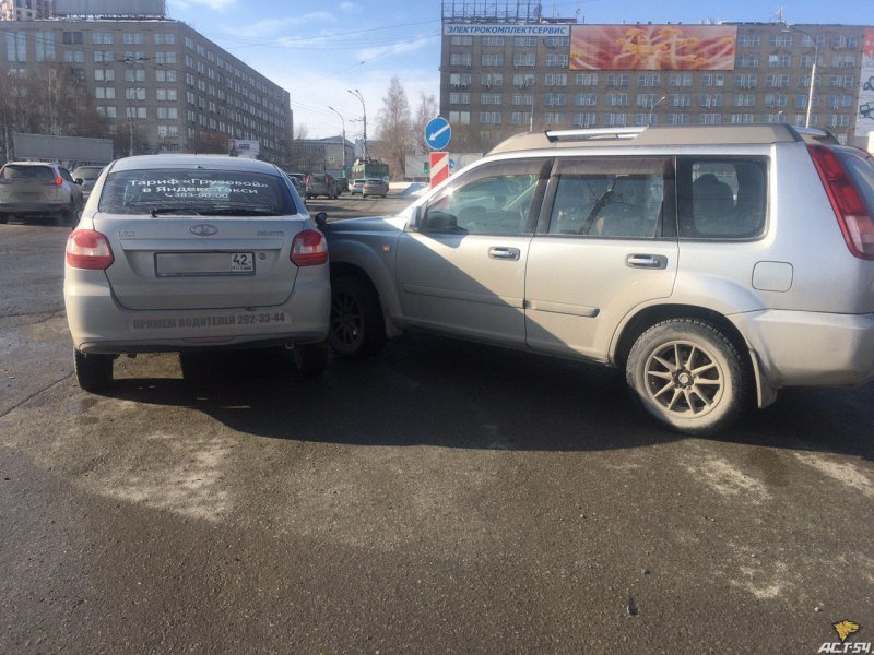 Машина «Яндекс.Такси» стала причиной аварии на Горской
