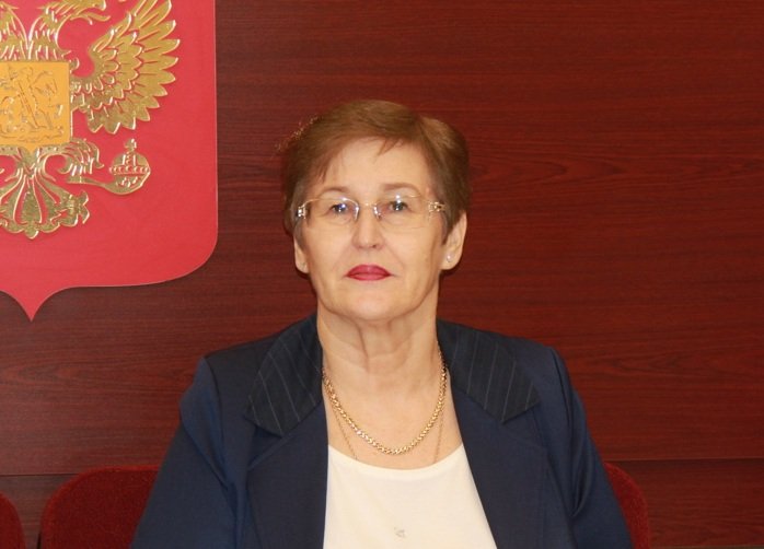 Травников  поздравил  председателя Арбитражного суда региона