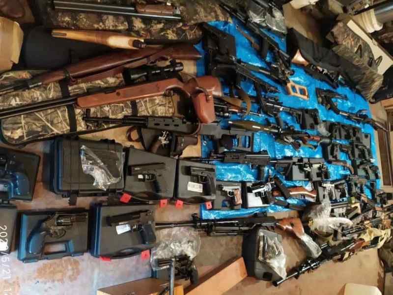 «Могли идти на продажу»: силовики проверят каналы поставки оружия