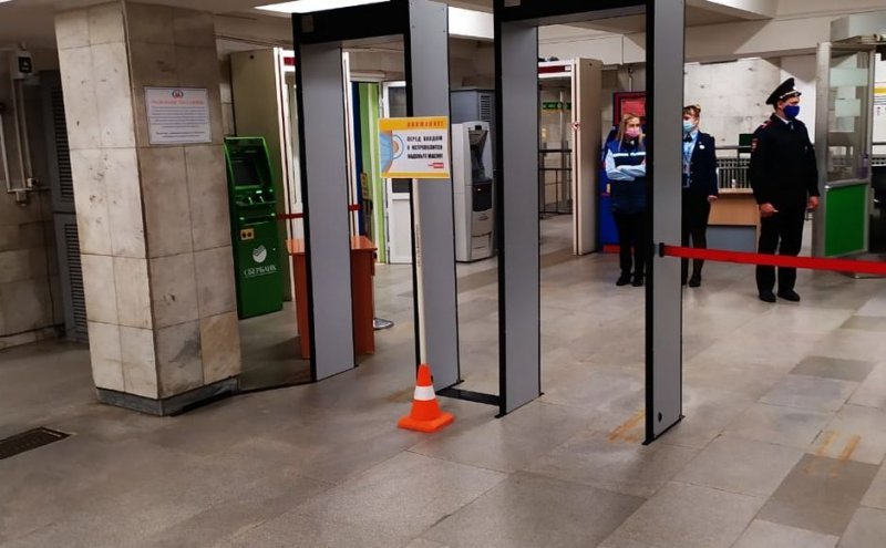 На двух станциях новосибирского метро обновили металлодетекторы