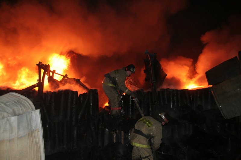 «Настоящая парилка!»: Пять бань за ночь сгорели в Новосибирской области